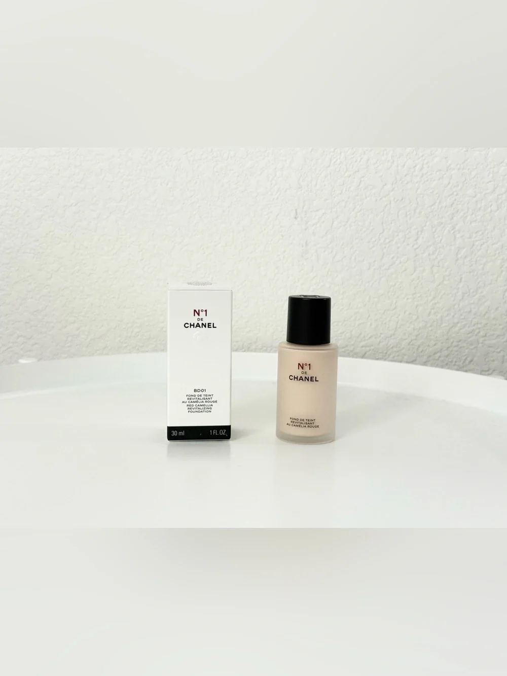 CHANEL N1 De Chanel Red Camellia Foundation BD01 With Box